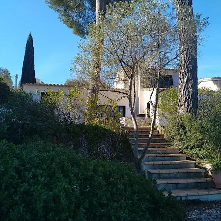 Holiday home Sanary: Mountain View Retreat With Garden Oasis *