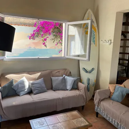 Holiday home Sanary: Mountain View Retreat With Garden Oasis Sanary-sur-Mer