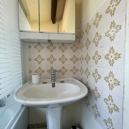 - 12 Min A Pied - La Pinede * Sanary-sur-Mer